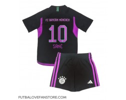 Bayern Munich Leroy Sane #10 Vonkajší Detský futbalový dres 2023-24 Krátky Rukáv (+ trenírky)